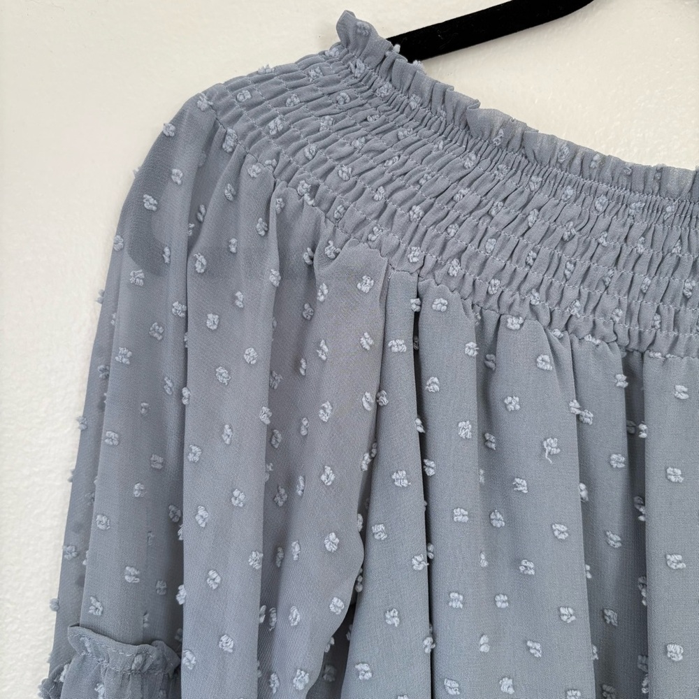 LA MIEL Light Gray Off-Shoulder Blouse Size Medium - Picture 3 of 11